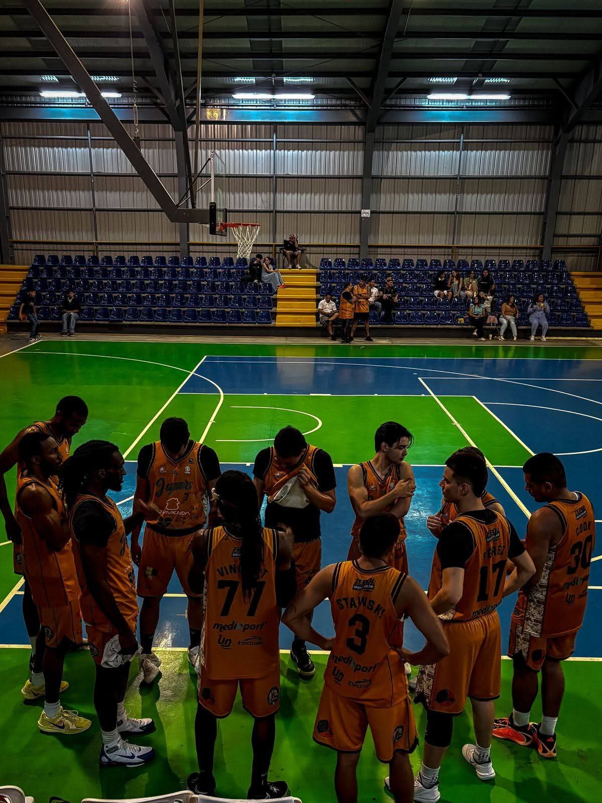 CTP Santa Ana Graderías