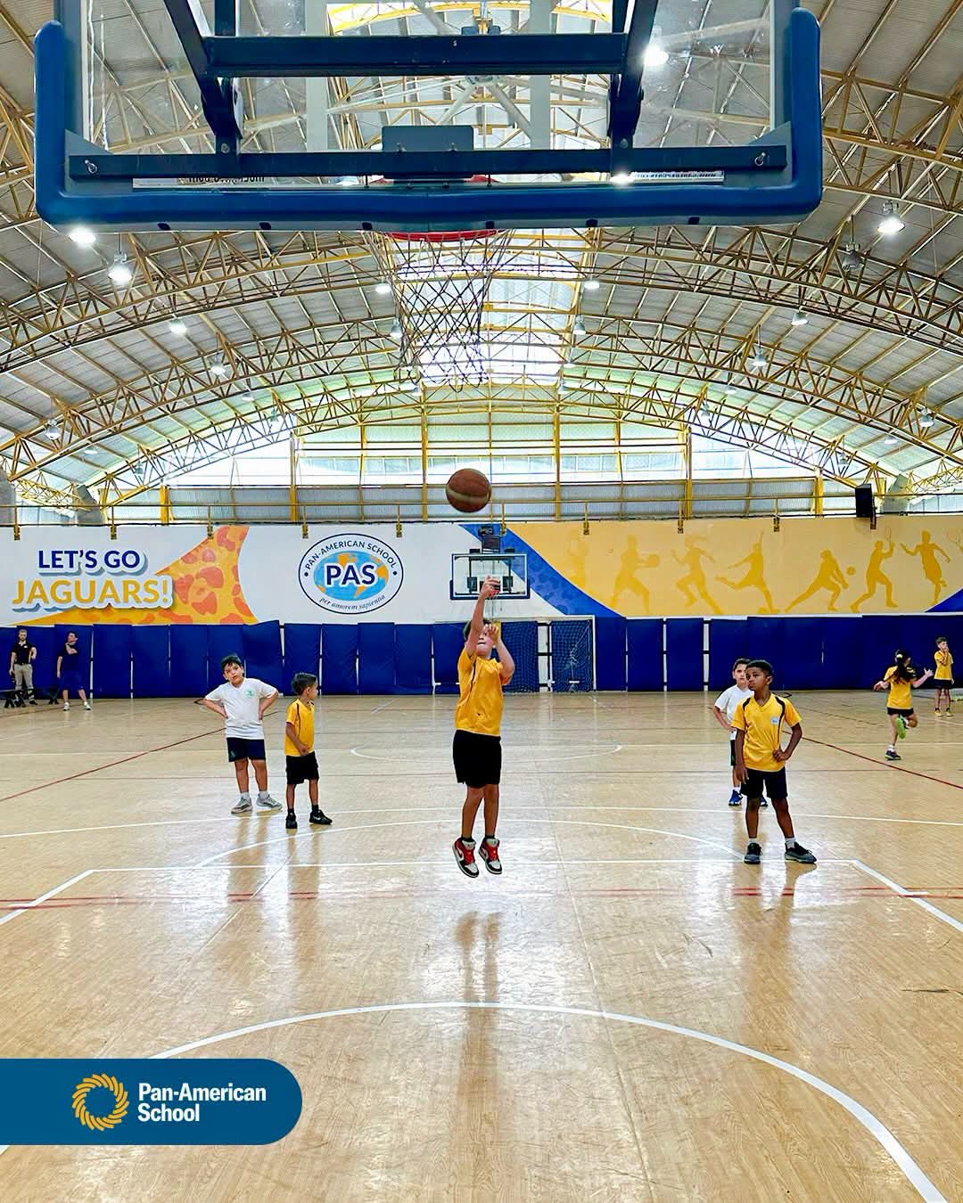 Pan American School Instalaciones